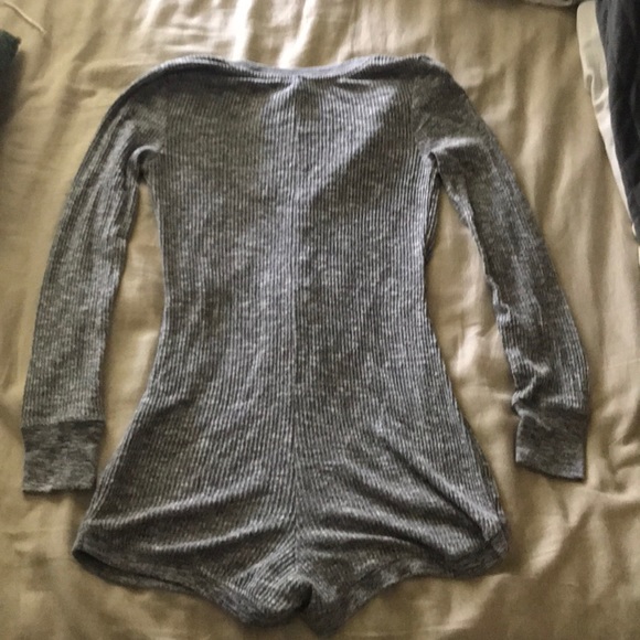 Cute n Playful Onesie - Picture 2 of 3